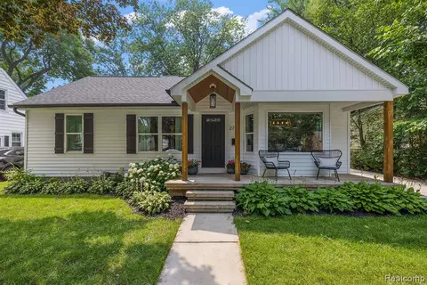 2729 Ellwood Ave, Berkley, MI 48072