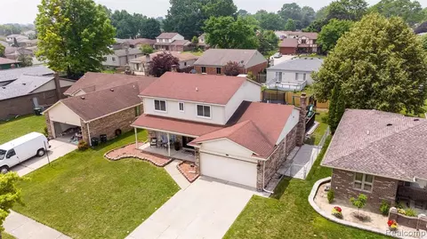37247 Highlite Dr, Sterling Heights, MI 48310