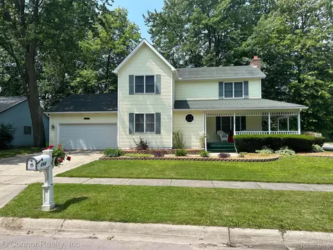 464 Central Ave, Marysville, MI 48040