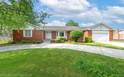 2285 Walnut Lake Rd, West Bloomfield, MI 48323