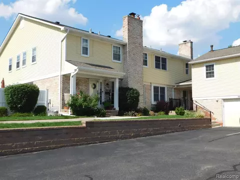 42128 Gladwin St #384, Northville, MI 48167