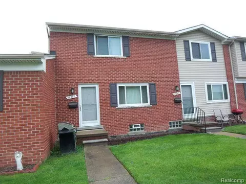 19247 S Highlite, Clinton Township, MI 48035