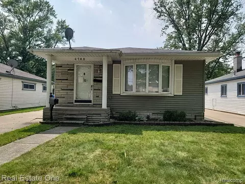 4708 Williams St, Dearborn Heights, MI 48125
