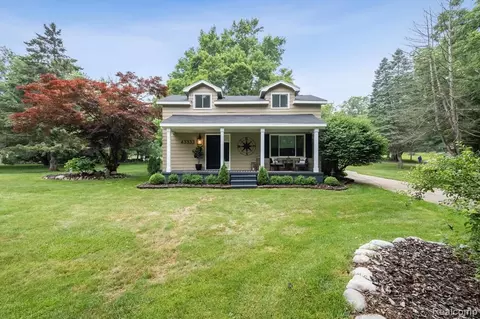 43333 Reservoir St, Plymouth, MI 48170