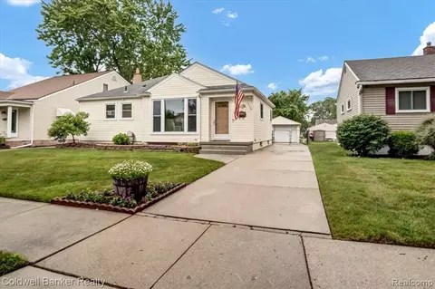29555 Sheridan St, Garden City, MI 48135