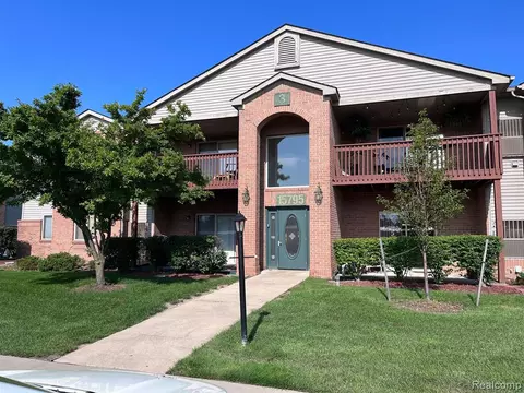 15795 Lakeside Dr #3, Southgate, MI 48195