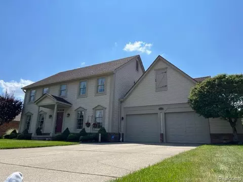 20279 Gary Ln, Livonia, MI 48152