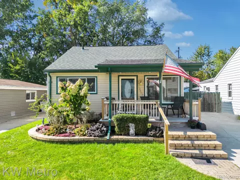 23385 Melville Ave, Hazel Park, MI 48030