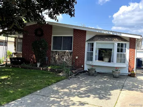 400 Forest St, Westland, MI 48186
