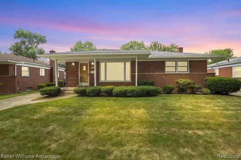 8435 N Evangeline St, Dearborn Heights, MI 48127