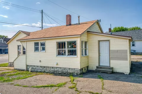 4505 Morrish Rd, Swartz Creek, MI 48473