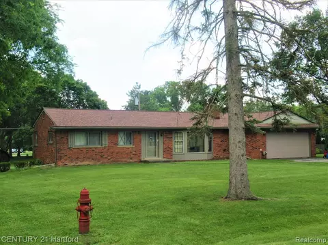 36039 Hardenburg Rd, Farmington Hills, MI 48331