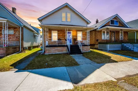 2344 Pulaski St, Hamtramck, MI 48212