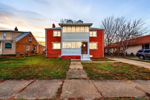 11499 Continental Ave, Warren, MI 48089