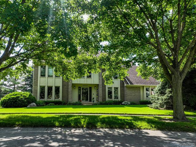 24254 Warrington, Novi, MI 48374