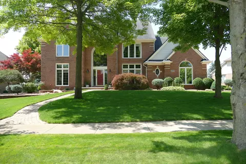 6959 Kennesaw Rd, Canton, MI 48187