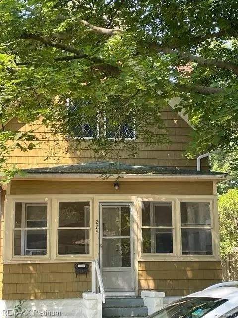 224 Orange St, Jackson, MI 49202 photo 1
