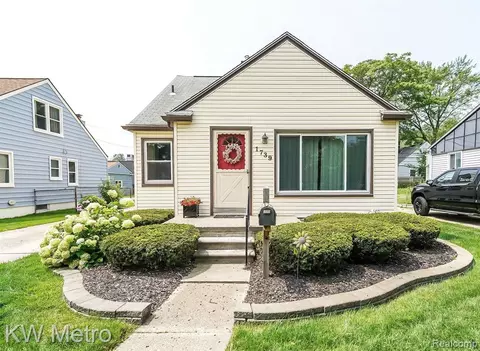 1739 Mortenson Blvd, Berkley, MI 48072