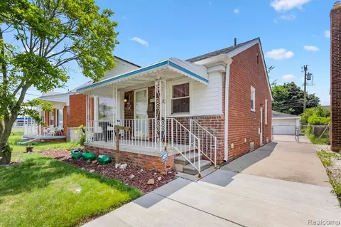 1359 Moran Ave, Lincoln Park, MI 48146