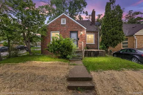 18903 Curtis St, Detroit, MI 48219