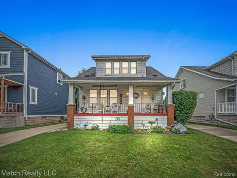 4229 Hipp St, Dearborn Heights, MI 48125