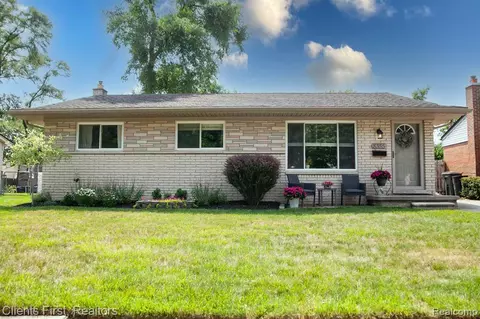 8355 Orhan St, Canton, MI 48187