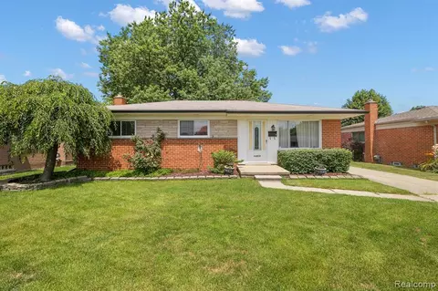 14815 Colpaert Dr, Warren, MI 48088