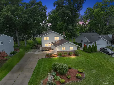 146 Fonro Dr, Brighton, MI 48114