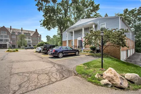 501 E University Dr #102, Rochester, MI 48307