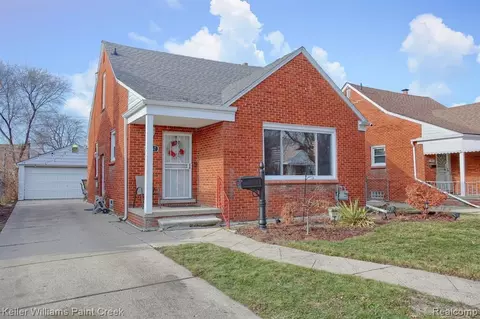7467 Grandmont Ave, Detroit, MI 48228