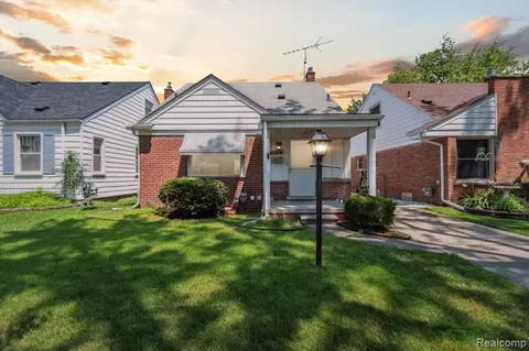 24162 Notre Dame St, Dearborn, MI 48124
