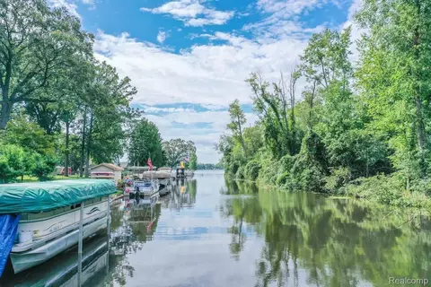 0000 Torrey Beach Dr, Fenton, MI 48430