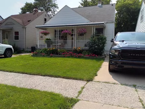 4222 Longtin Ave, Lincoln Park, MI 48146