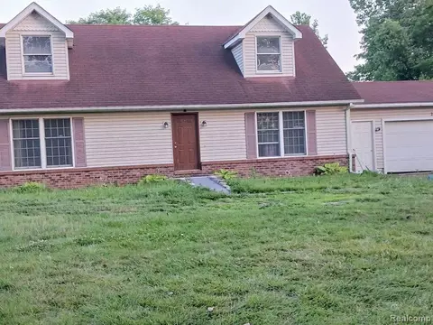 26991 King Rd, Romulus, MI 48174