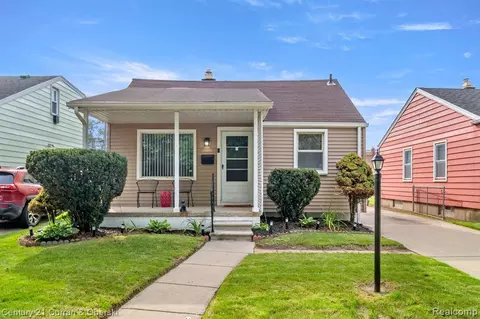 17246 Wall St, Melvindale, MI 48122