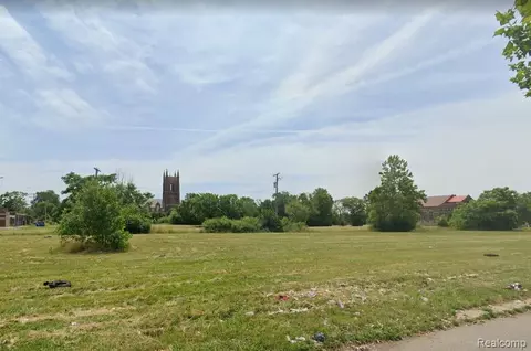 2637 W Boston Blvd, Detroit, MI 48206