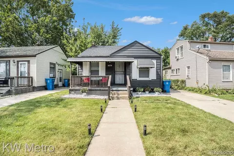 26276 Powers Ave, Dearborn Heights, MI 48125