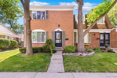 1910 Torquay Ave, Royal Oak, MI 48073