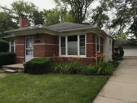13329 Borgman Ave, Huntington Woods, MI 48070