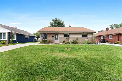 18781 Hamann St, Riverview, MI 48193
