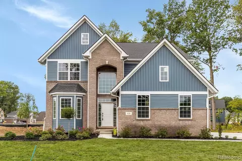 636 Allegheny Dr, South Lyon, MI 48178