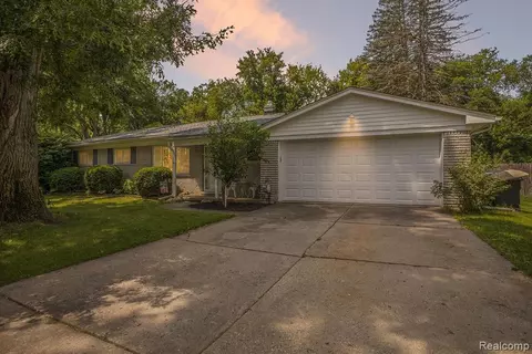 53061 Ruann, Shelby Township, MI 48316
