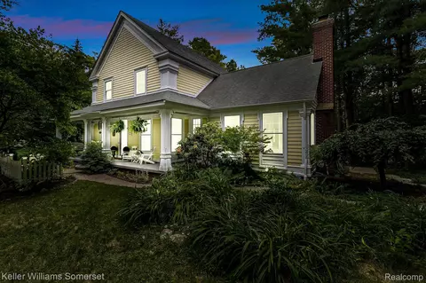 3449 Lippincott Rd, Lapeer, MI 48446