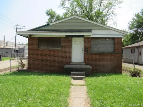 7204 Edgeton St, Hamtramck, MI 48212