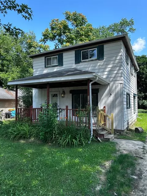 1243 South St, Mount Morris, MI 48458