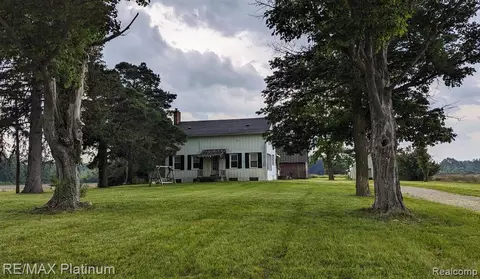 27300 25 Mile Rd, Chesterfield, MI 48051