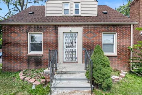 15701 Saint Marys St, Detroit, MI 48227