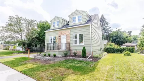 19249 Brady, Redford, MI 48240