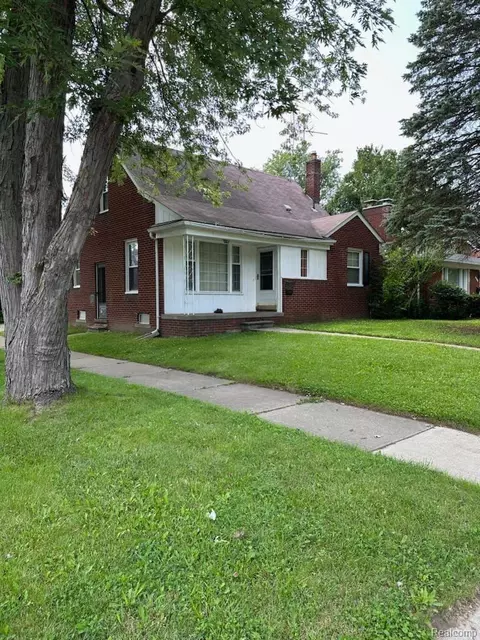 8401 Hazelton St, Dearborn Heights, MI 48127