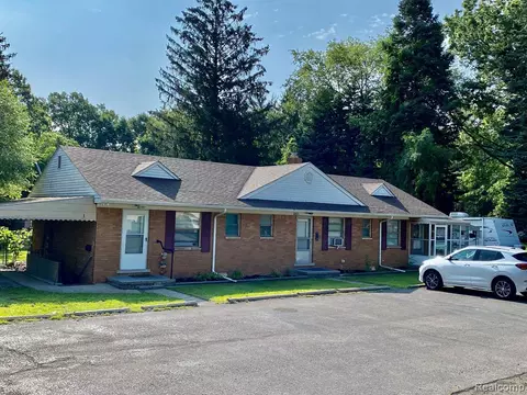 12071 Schultz St, Romulus, MI 48174 photo 1